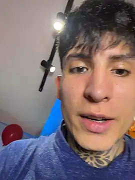 _Tomy08calderon live XXX chat
