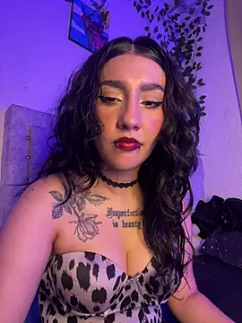 Baby_bansheee live XXX chat