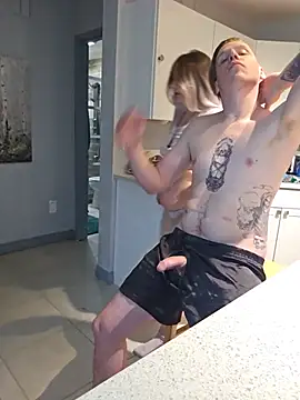 ScarletsWeb live XXX chat