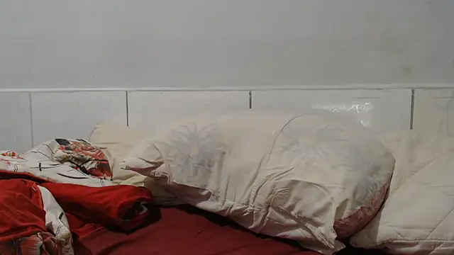 brb8tor Chat XXX live