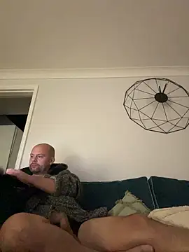 NakedAndrewHot's Live XXX Chat