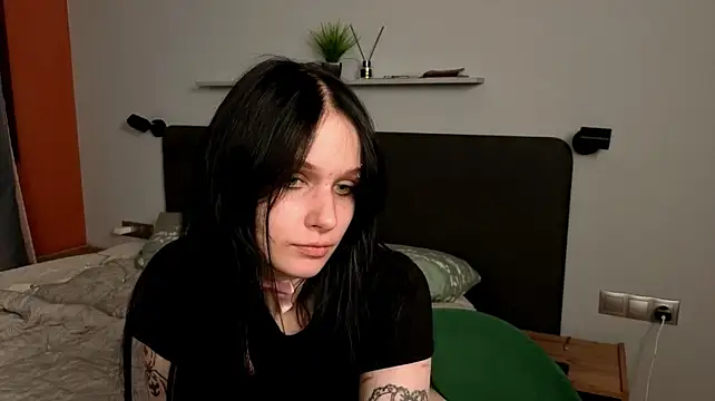 XXX chat uživo modela blevakira