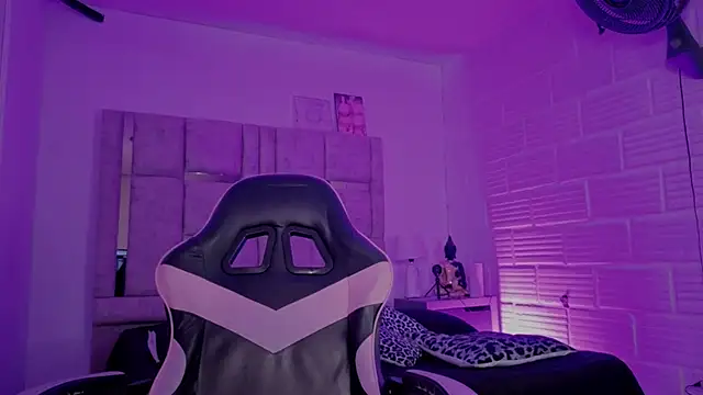 BonnieAnderson_ – Live XXX-chat