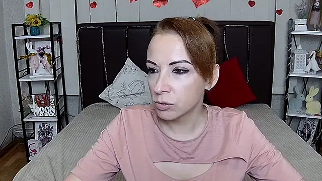 ElizabethSho Adlı Modelin Canlı XXX Sohbeti