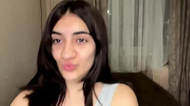 Ledi_Asthik's Live XXX Chat