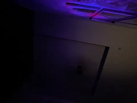Warmyiiii Live XXX-Chat