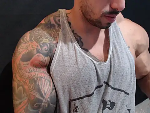 XXX chat uživo modela DommMaster