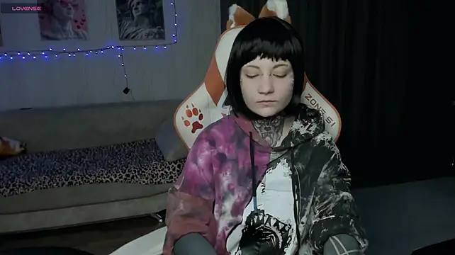 XXX chat uživo modela acid_trip1l