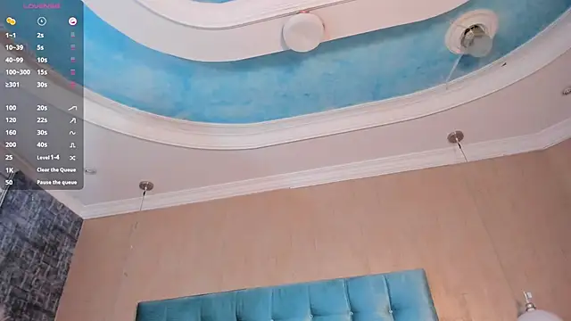 Chat +18 de ChiaraMoretti ao vivo