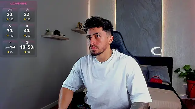 Brad_Summer Live XXX-Chat