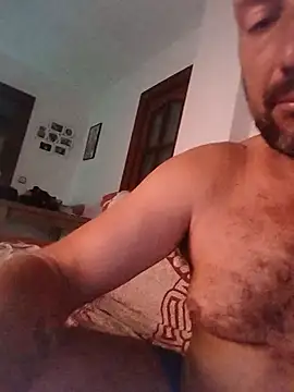 Show modela juandi21cm na web-kameri