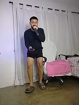 BadboyX333: απευθείας συνομιλία ΧΧΧ