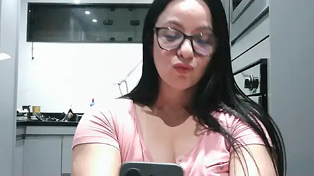 Chat XXX en directo de Laura_81