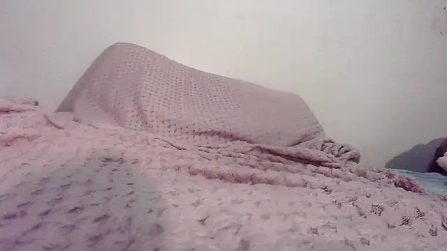 XXX chat uživo modela Luckyalice_4u