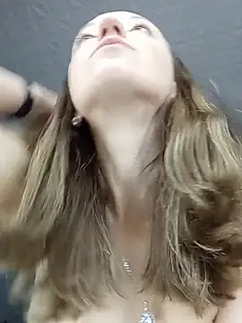 KattyLuuu Adlı Modelin Canlı XXX Sohbeti