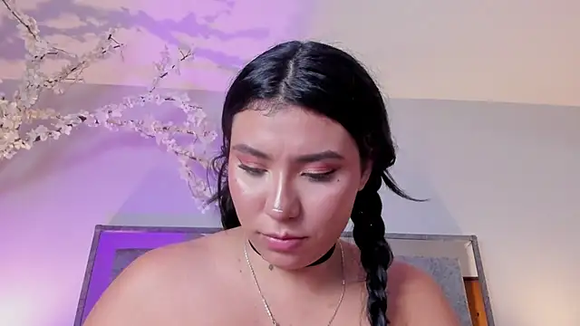 XXX chat uživo modela emy_williams