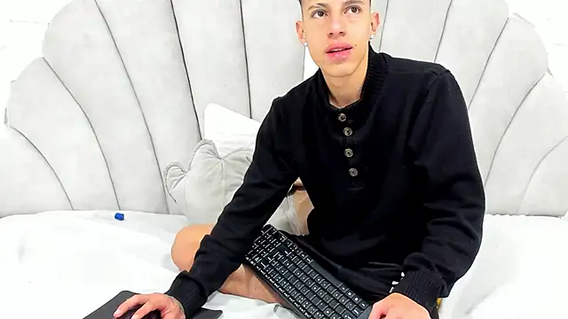 thiago19sn Live XXX chat