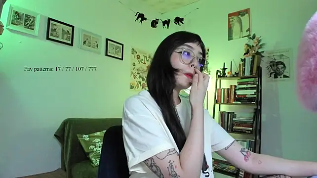 _Insomnia__ Live XXX-chat