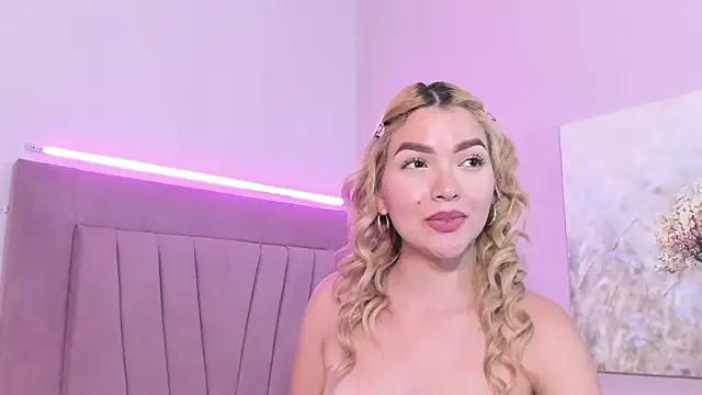 Chatroom XXX en direct de Liacox_