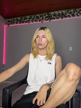 LarryCraft Webcam Show