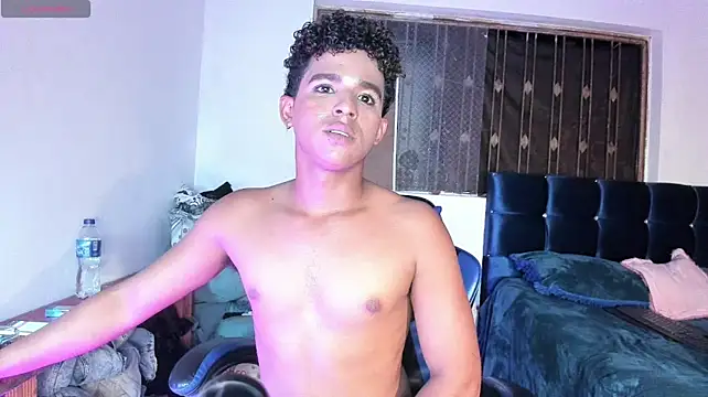 Chatroom XXX en direct de noah_smith02