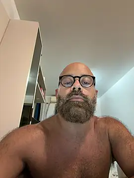 naughtybearbr – Kamerová šou