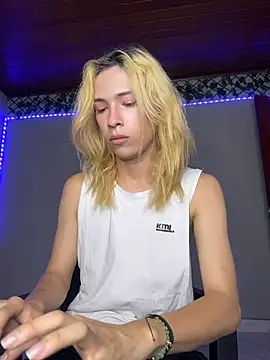 Czat XXX na żywo – LarryCraft