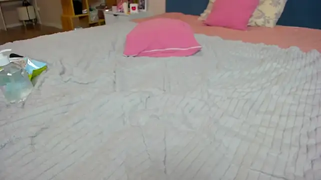 BritneyLix 即時 XXX 聊天