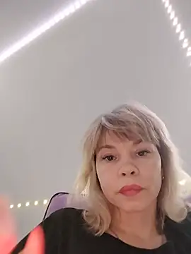 MaryPele's Live XXX Chat