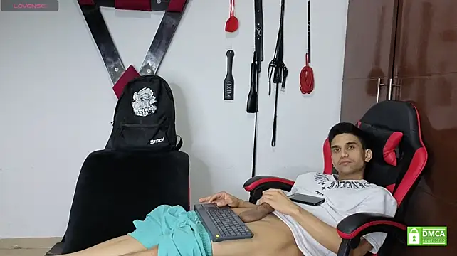 EliteBoysLive Adlı Modelin Canlı XXX Sohbeti