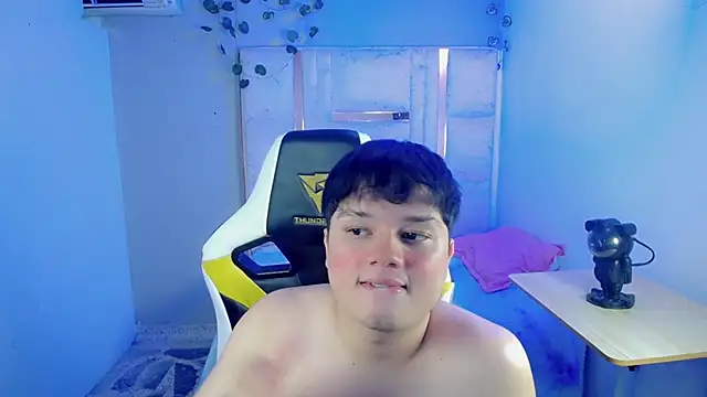 Chat XXX ao vivo de Tommy_cotton