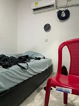 bigdick211292 Live XXX-Chat