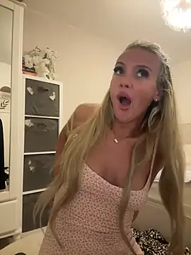 Chat XXX en directo de summerblue_