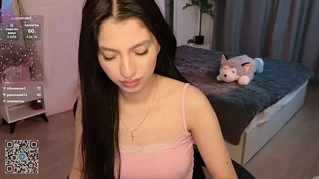 Honeycamilla's Live Chat Room