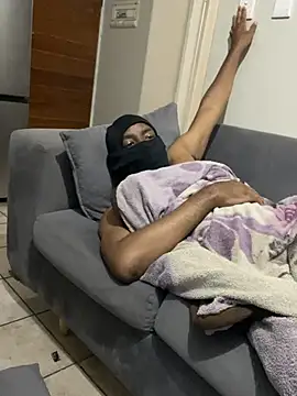 Gigolo-Jay Adlı Modelin Canlı XXX Sohbeti
