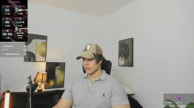 XXX chat uživo modela Thom_Ohtani