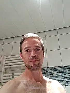 Chat +18 de janosch319 ao vivo