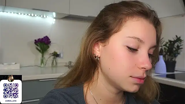 Sairallyn Live XXX-chat