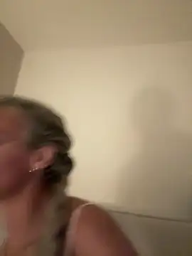summerblue_n Live XXX chat