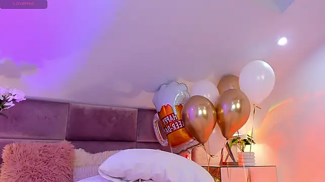 Živý XXX chat MiaMuse