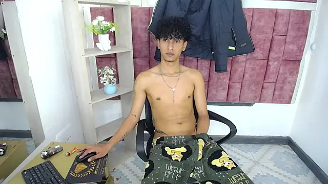 XXX chat uživo modela BlakeSttone
