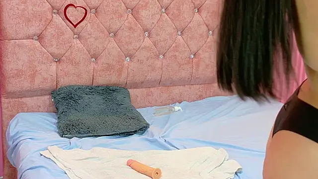 Noath_Kitsune Adlı Modelin Canlı XXX Sohbeti