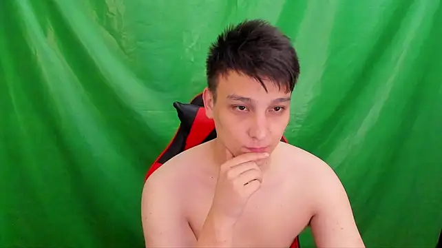 Justin_time111 Adlı Modelin Canlı XXX Sohbeti