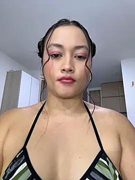 Tatiana123_のライブXXXチャット