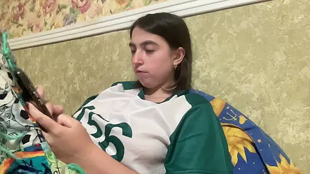 Aphr0ditee Adlı Modelin Canlı XXX Sohbeti