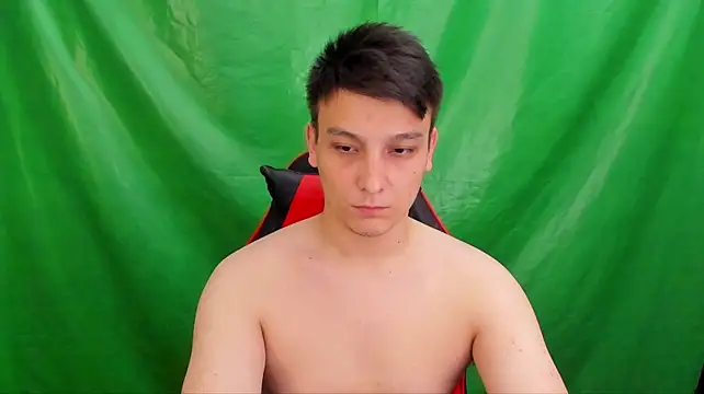 Justin_time111 élő XXX-chatje