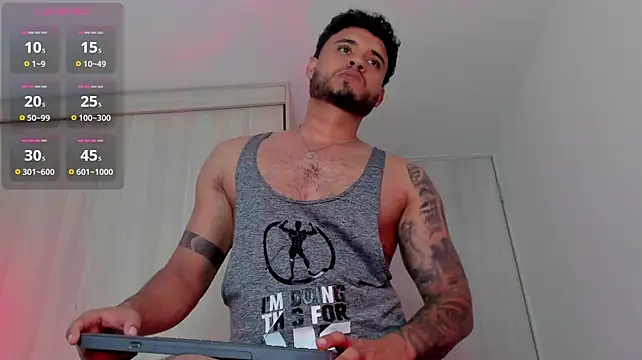AUSTINN_TORRES Live XXX-chat