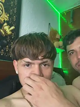 Онлайн чат XXX jsjsandres