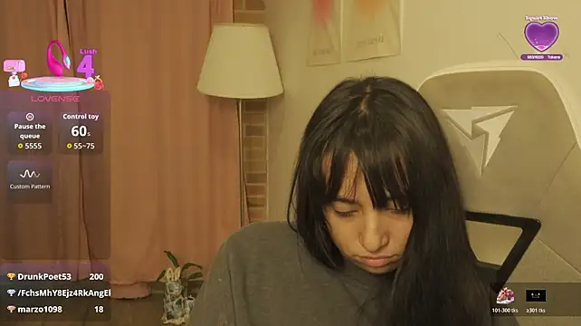 XXX chat uživo modela EmmitaGarcia