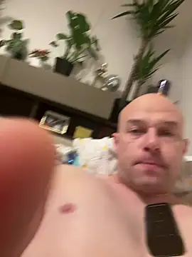 BisexualMen1993 Chat XXX in diretta